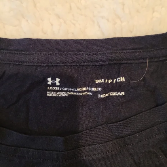 3 Small Shirts Under Armour And Lululemon - Picture 9 of 10